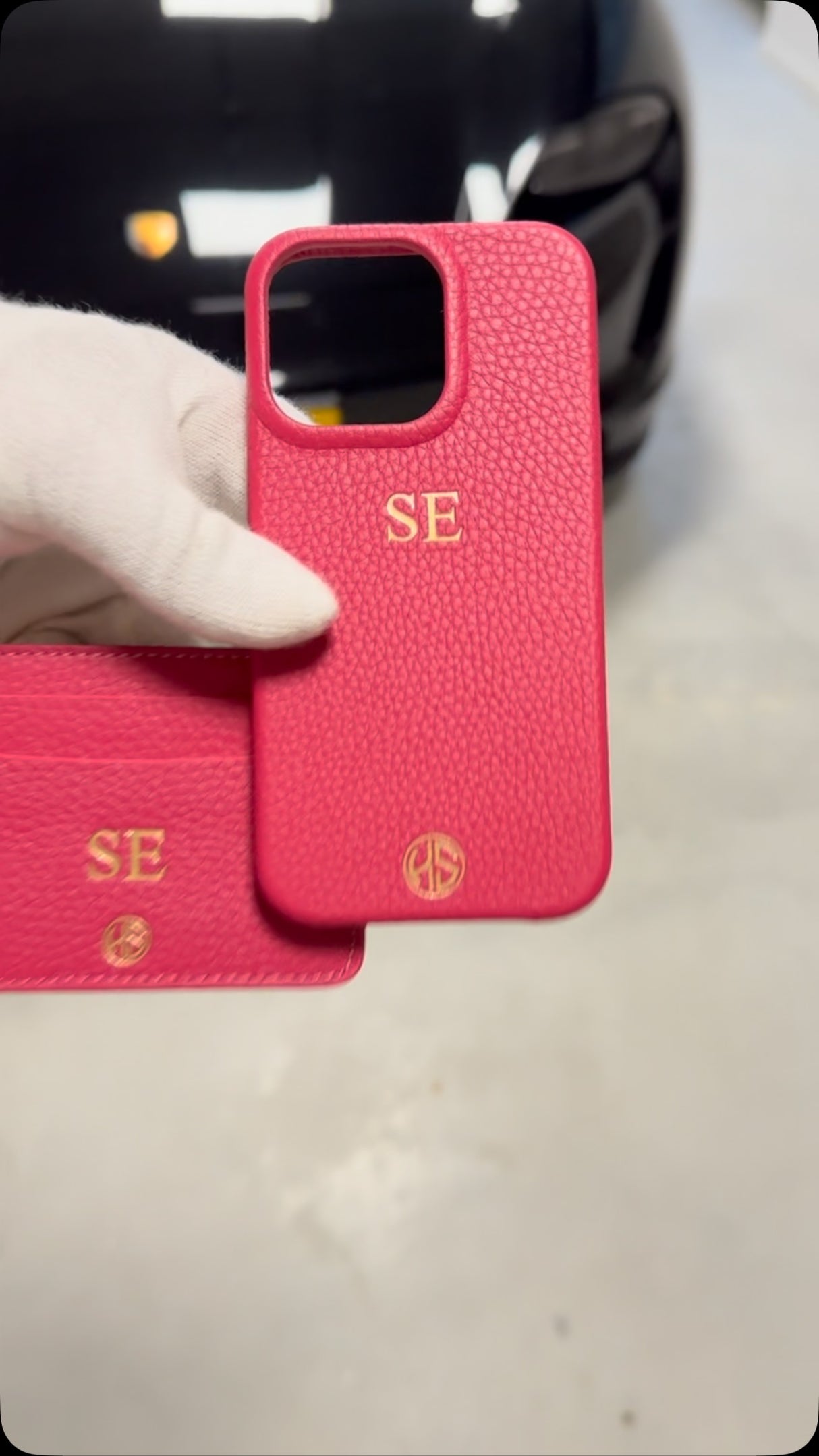 Onze Flagship leren telefoonhoes met naam of initialen