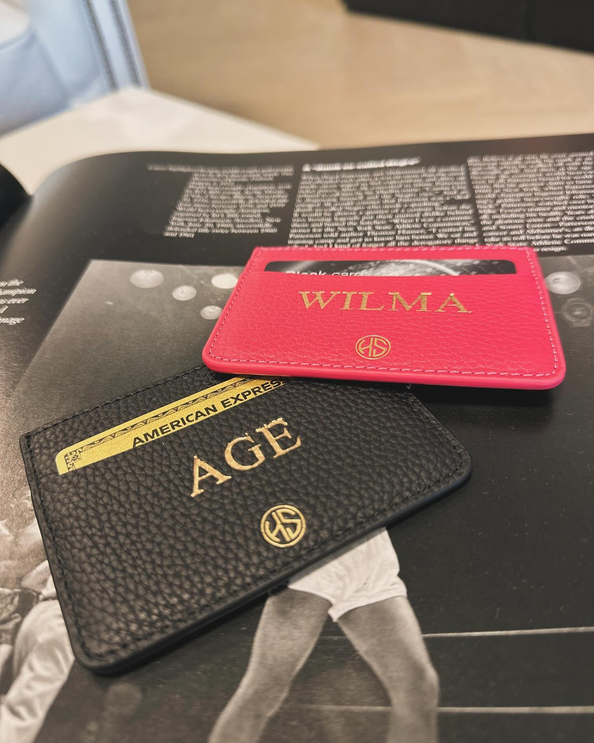 Onze Flagship kaarthouder van echt leer met naam of initialen