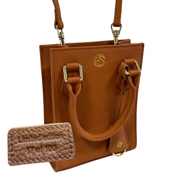 Tas van leer met initialen (limited edition)